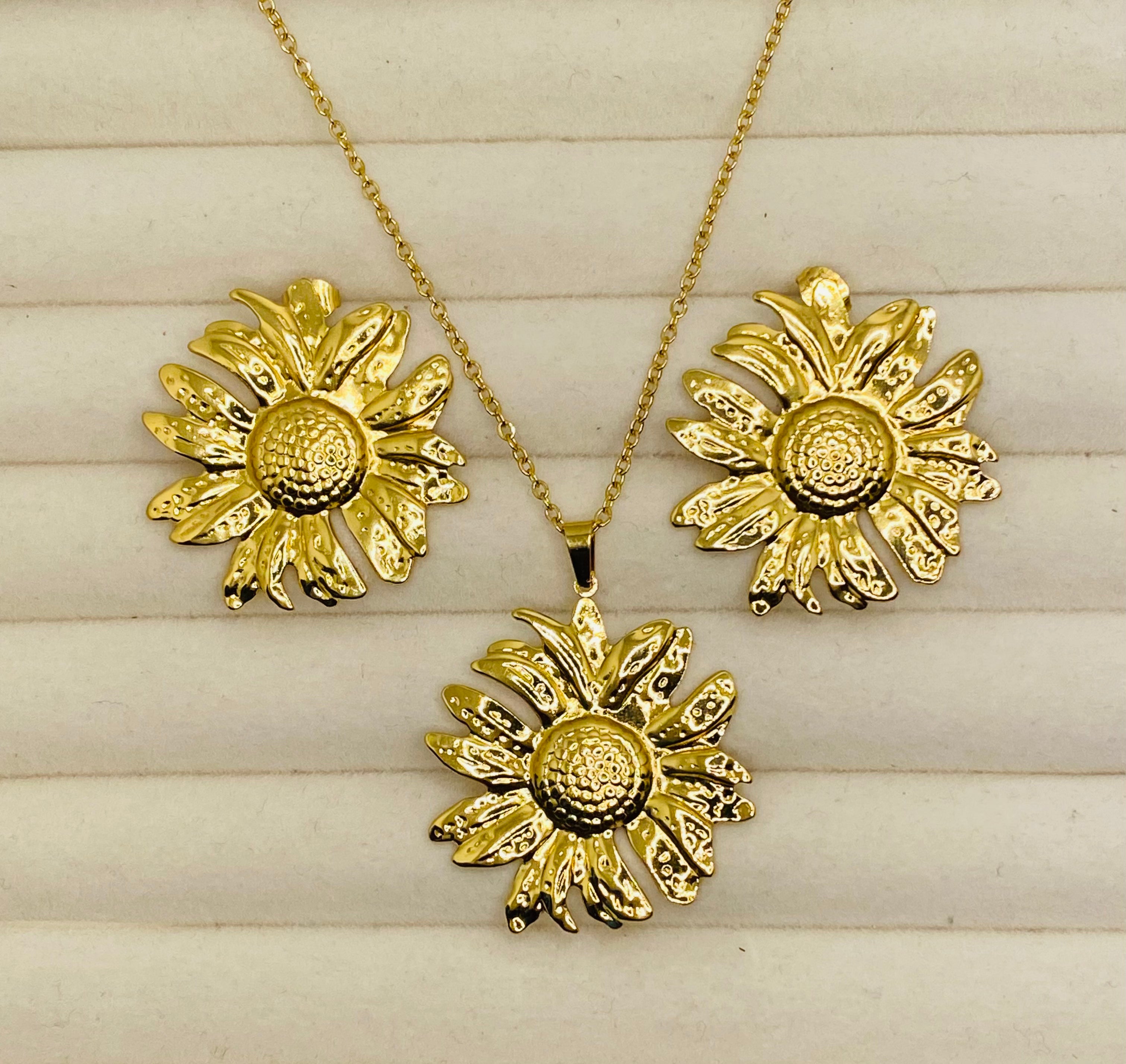 The Golden Hour Sunflower Set