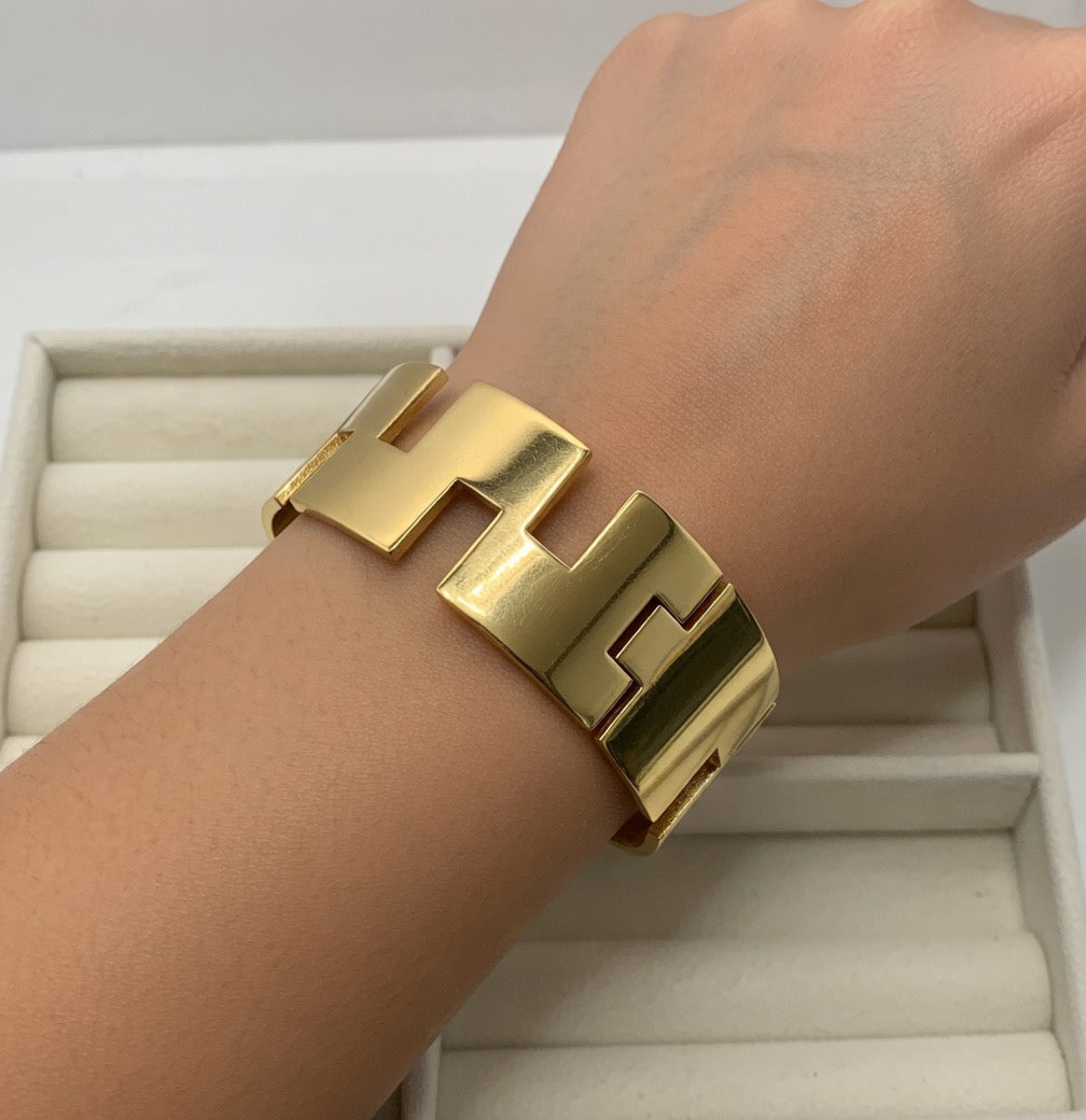 Luxe Paradox Cuff