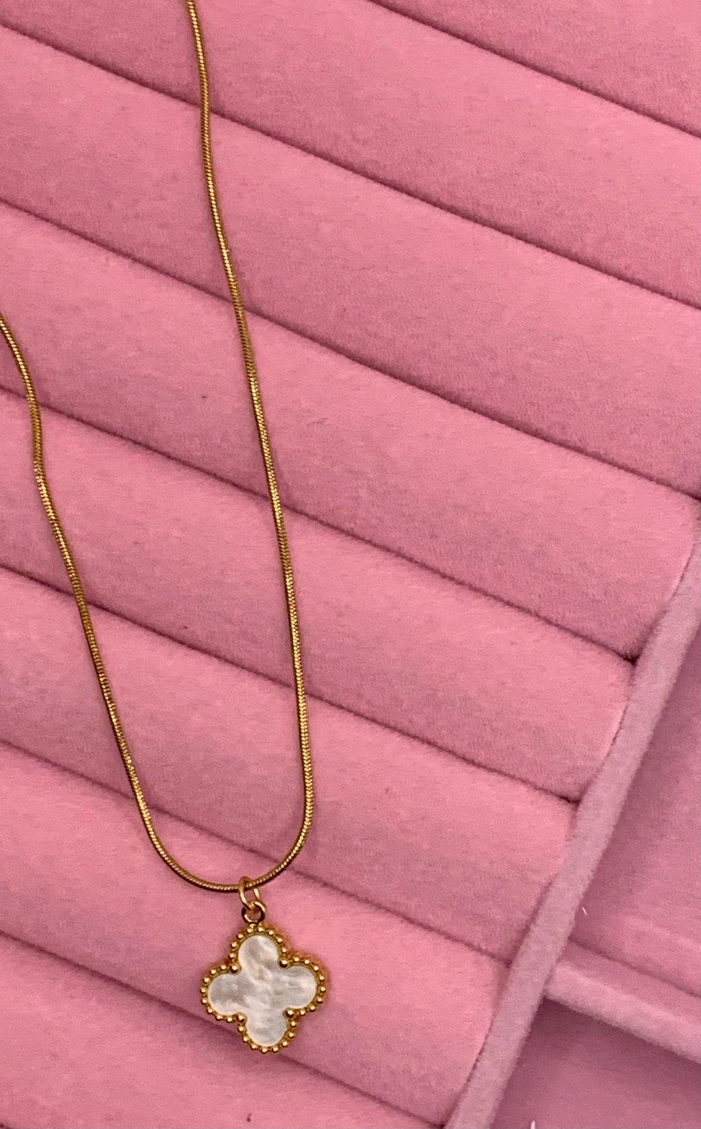 Clover Pendant