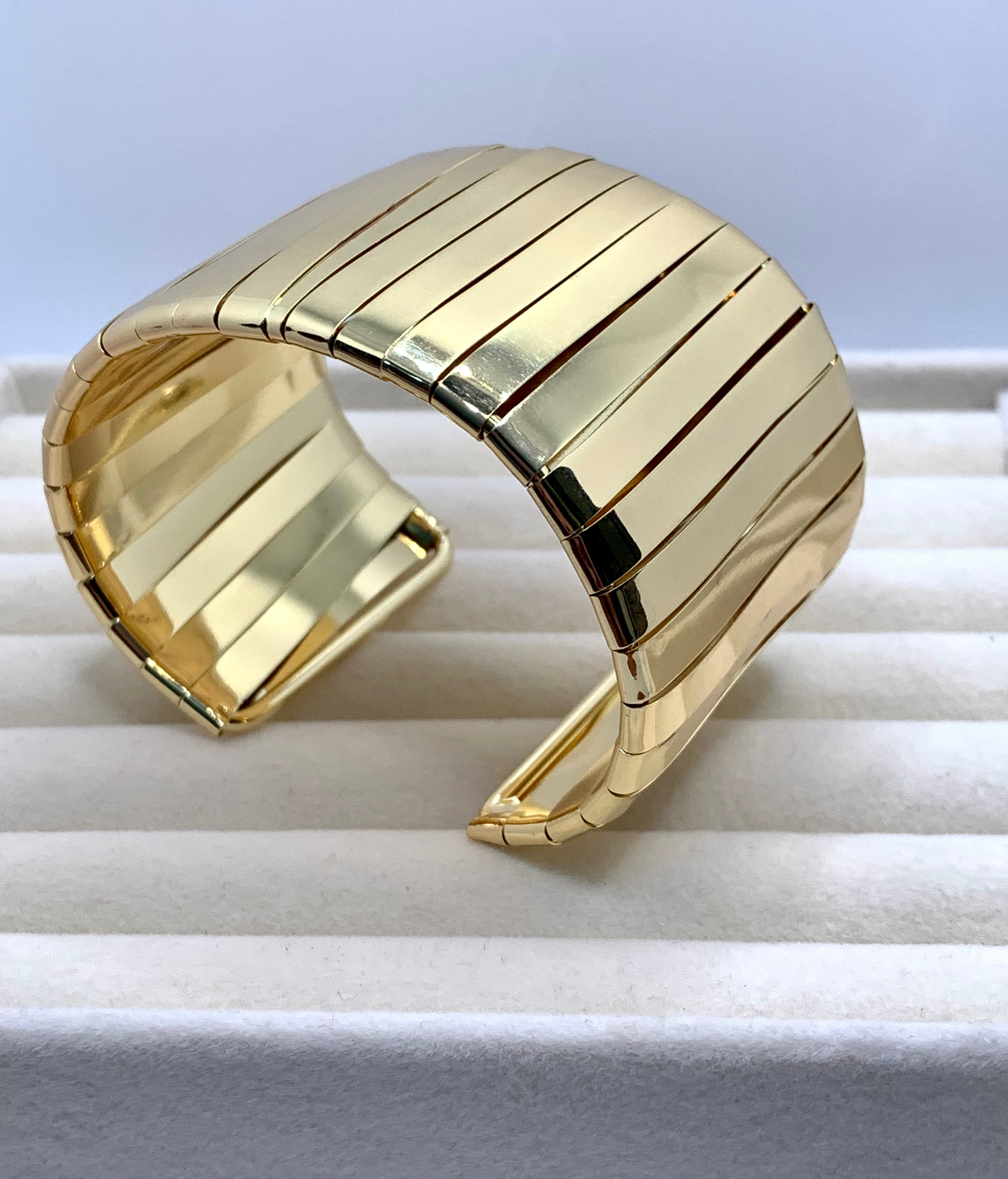 The Zenith Ribbed Cuff