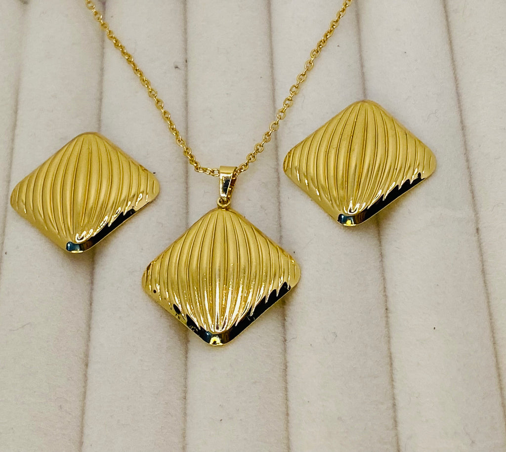 The Geometric Scalloped Set