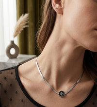 Alhambra Necklace